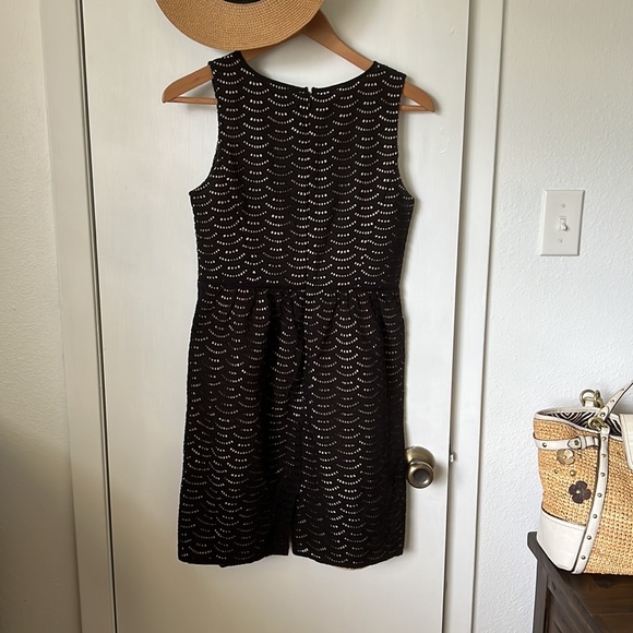 💖 Black eyelet scalloped dress - Picture 3 of 6
